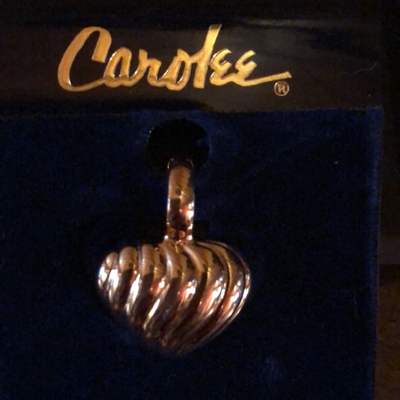 NWOT Carolee Gold To e Ribbed Enhancer/Pendant Heart - Picture 3 of 5